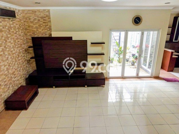 Hunian Elit LB 250m2 Siap Pakai Desain Elegan di Gading Serpong, Tangerang Hunian Elit LB 250m2 Siap Pakai Desain Elegan di Gading Serpong, Tangerang