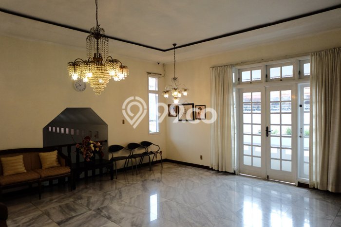 Ready to Use! Premium House LT 509m2 Desain Elegan di Pondok Indah Ready to Use! Premium House LT 509m2 Desain Elegan di Pondok Indah
