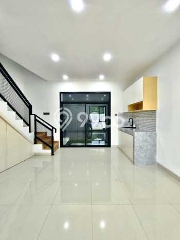 Jual Rumah Eksklusif 3 KT di Bekasi Kota, Bekasi Jual Rumah Eksklusif 3 KT di Bekasi Kota, Bekasi