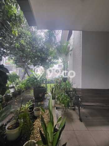 Hunian Mewah LB 150m2 Siap Pakai Desain Elegan di Sektor 9-Bintaro, Tangerang Selatan Hunian Mewah LB 150m2 Siap Pakai Desain Elegan di Sektor 9-Bintaro, Tangerang Selatan