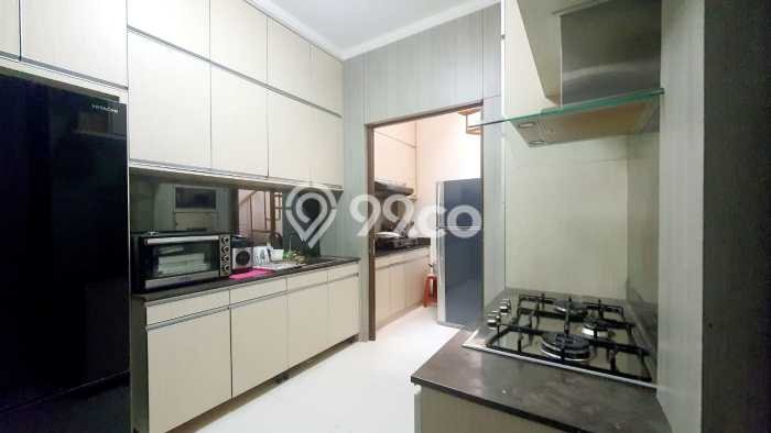 Rumah Luxury Modern Tanpa Renovasi di Bintaro Tangerang Selatan Rumah Luxury Modern Tanpa Renovasi di Bintaro Tangerang Selatan
