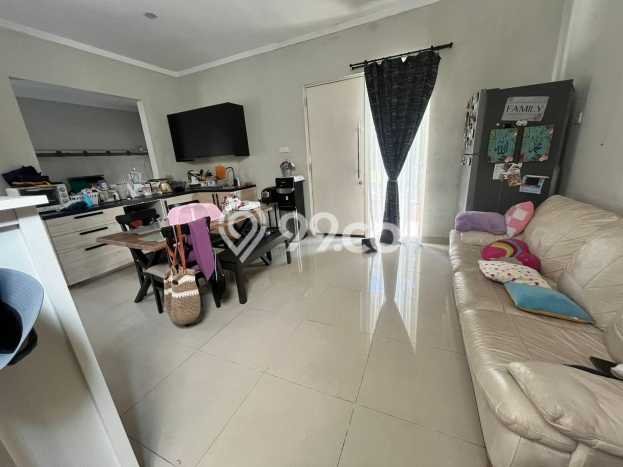 Jual Rumah Luas Elegan Dengan View Eksklusif di Bintaro, Tangerang Selatan Jual Rumah Luas Elegan Dengan View Eksklusif di Bintaro, Tangerang Selatan