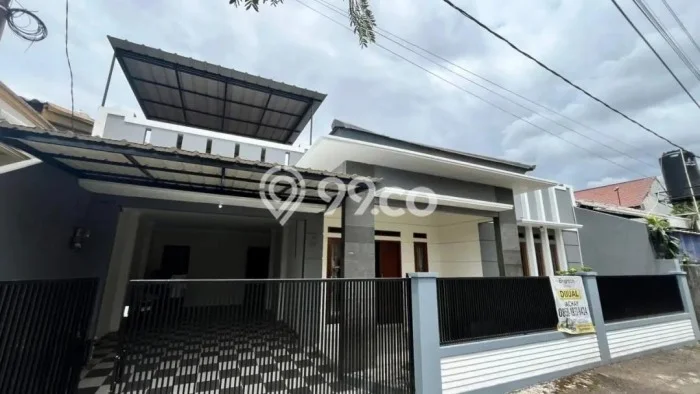 Dijual Rumah Mewah Megah Dengan View Eksklusif di Pejaten, Jakarta Selatan Dijual Rumah Mewah Megah Dengan View Eksklusif di Pejaten, Jakarta Selatan