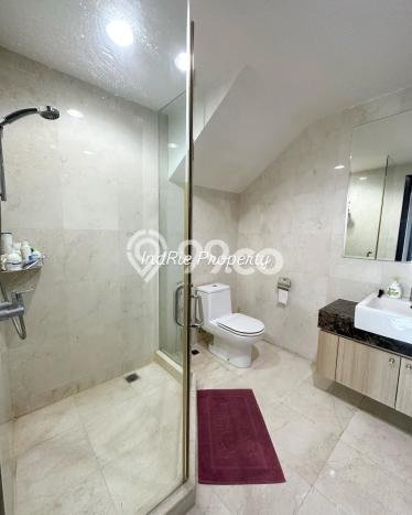 Hunian Apartemen High-Class untuk Dijual di Jakarta Selatan dengan 3 BR & 2 Kamar Mandi Hunian Apartemen High-Class untuk Dijual di Jakarta Selatan dengan 3 BR & 2 Kamar Mandi