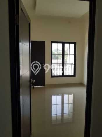 Rumah Luas Asri 4 KT Siap Pakai di Jatiwaringin Bekasi Rumah Luas Asri 4 KT Siap Pakai di Jatiwaringin Bekasi
