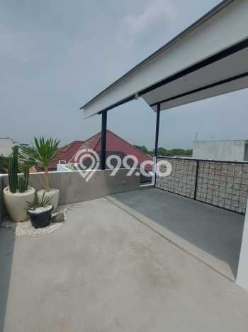 Ready to Use! Premium House LT 150m2 Desain Modern di Kemang Ready to Use! Premium House LT 150m2 Desain Modern di Kemang