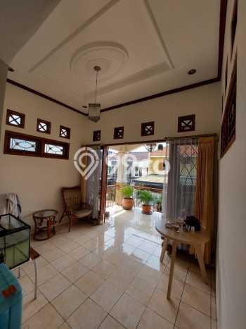 Dijual Rumah Luas Elegan Dengan View Eksklusif di Bukit Duri, Jakarta Selatan Dijual Rumah Luas Elegan Dengan View Eksklusif di Bukit Duri, Jakarta Selatan