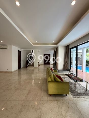 Ready to Use! Luxury House LT 425m2 Desain Elegan di Kemang Ready to Use! Luxury House LT 425m2 Desain Elegan di Kemang