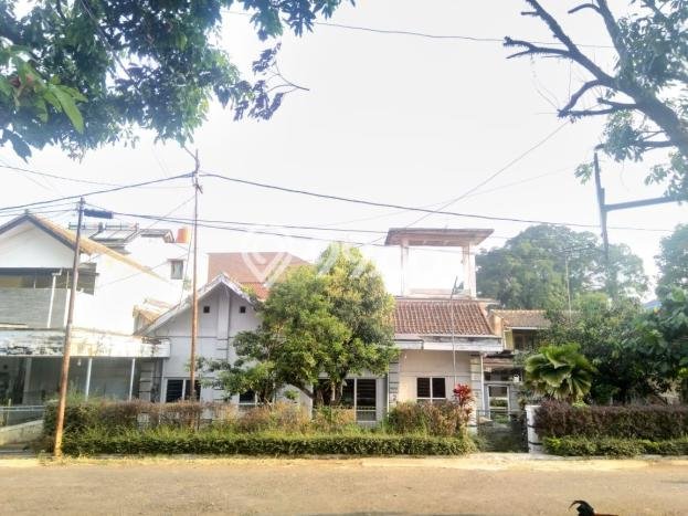 Ready to Use! Luxury House LT 556m2 Desain Modern di Dago Ready to Use! Luxury House LT 556m2 Desain Modern di Dago