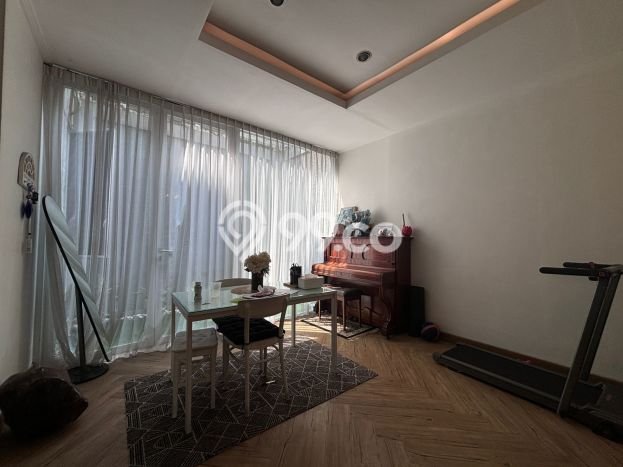 Ready to Use! Luxury House LT 120m2 Desain Elegan di Bintaro Ready to Use! Luxury House LT 120m2 Desain Elegan di Bintaro