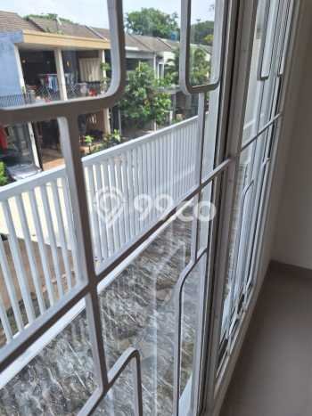 Lokasi strategis! Rumah siap pakai disewakan di Bintaro LB 110m2 Lokasi strategis! Rumah siap pakai disewakan di Bintaro LB 110m2