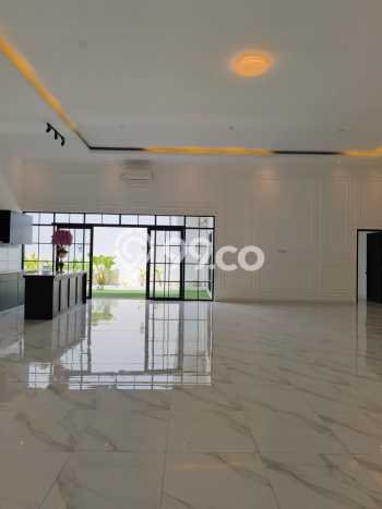 Rumah Mewah Siap Huni LT 515m2 di Cilandak, Jakarta Selatan Rumah Mewah Siap Huni LT 515m2 di Cilandak, Jakarta Selatan