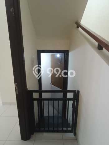 Disewakan! Rumah 3 Kamar Tidur &
2 Kamar Mandi di Bintaro, Tangerang Selatan Disewakan! Rumah 3 Kamar Tidur &
2 Kamar Mandi di Bintaro, Tangerang Selatan