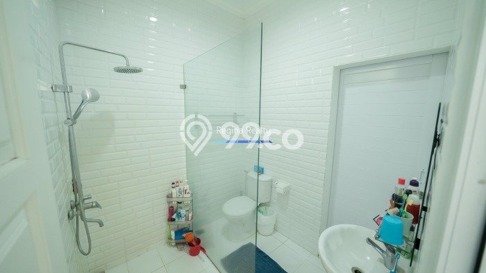 Jual Rumah Luas Elegan Dengan View Cantik di Pondok Indah, Jakarta Selatan Jual Rumah Luas Elegan Dengan View Cantik di Pondok Indah, Jakarta Selatan