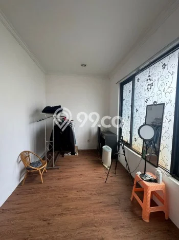 For Sale! Luxury House LT 96m2 Desain Modern di Karang Anyar For Sale! Luxury House LT 96m2 Desain Modern di Karang Anyar