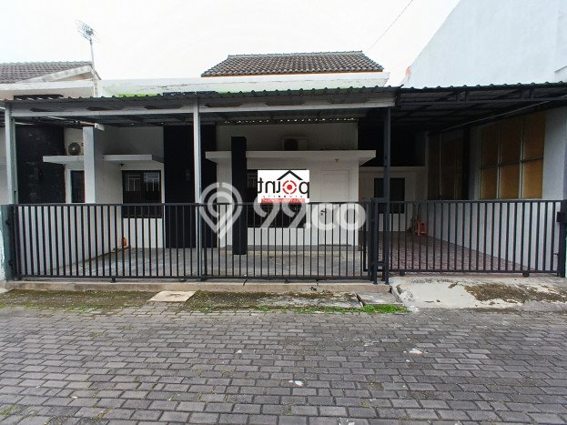 UNIT LANGKA! Rumah di Colomadu, 1 KM, View Indah, LT 101m2m² LB 90m2m² UNIT LANGKA! Rumah di Colomadu, 1 KM, View Indah, LT 101m2m² LB 90m2m²