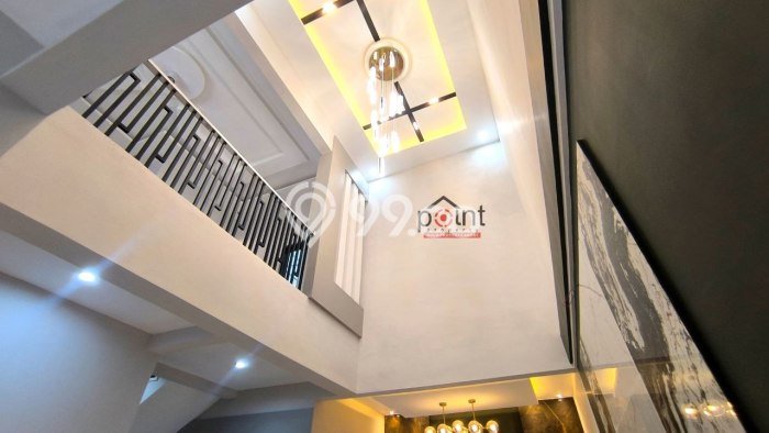 For Sale Rumah Mewah Exclusive di Banjarsari, Solo For Sale Rumah Mewah Exclusive di Banjarsari, Solo