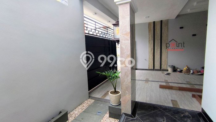 For Sale Rumah Mewah Exclusive di Banjarsari, Solo For Sale Rumah Mewah Exclusive di Banjarsari, Solo