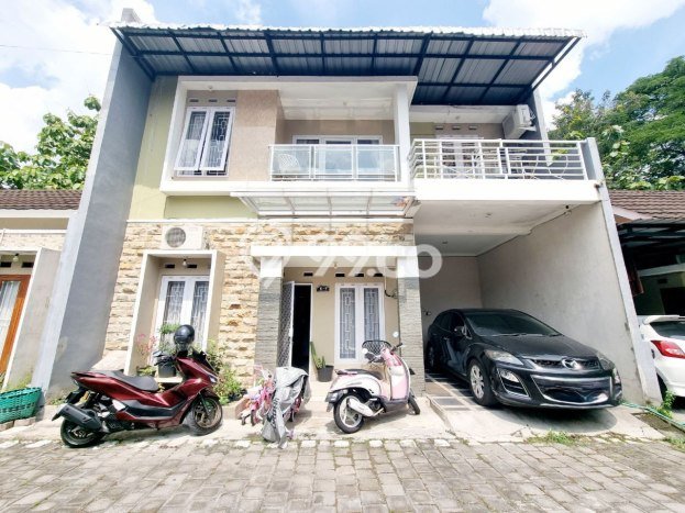 Hunian Cantik Minimalis Lb 95m2 di Colomadu, Karanganyar Hunian Cantik Minimalis Lb 95m2 di Colomadu, Karanganyar