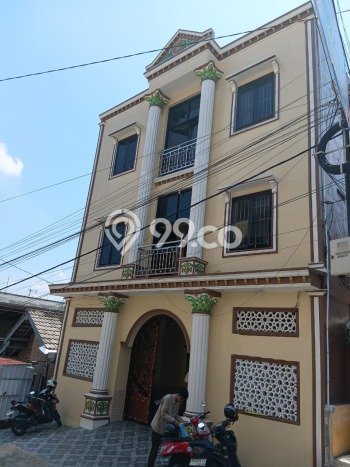 Unit Kost Dijual di Jebres dengan 70 Kamar Tidur & Luas Bangunan 1300m2 Unit Kost Dijual di Jebres dengan 70 Kamar Tidur & Luas Bangunan 1300m2