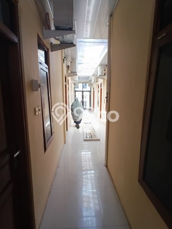 Unit Kost Dijual di Jebres dengan 70 Kamar Tidur & Luas Bangunan 1300m2 Unit Kost Dijual di Jebres dengan 70 Kamar Tidur & Luas Bangunan 1300m2