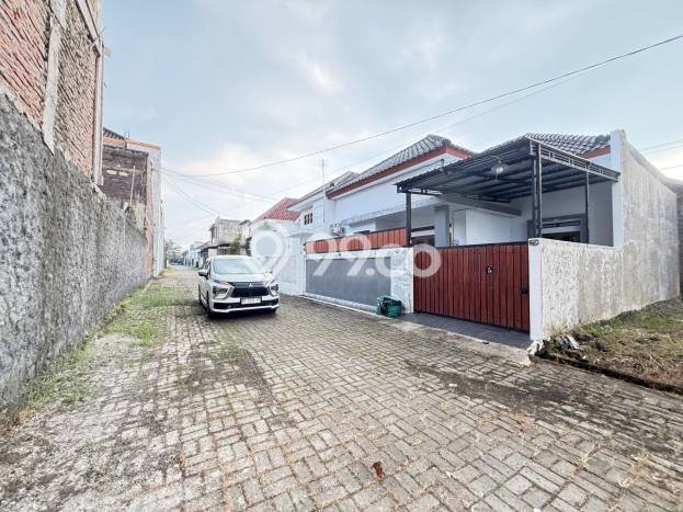 Tanah Strategis Dijual di Colomadu Karanganyar 108m2 Tanah Strategis Dijual di Colomadu Karanganyar 108m2