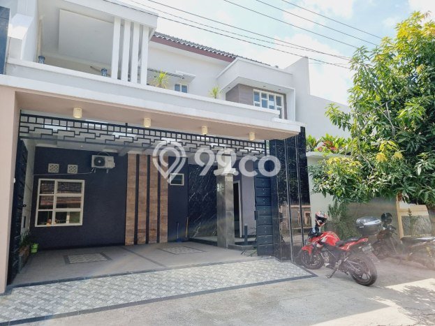 Dijual Cepat Rumah Favorit Siap Huni LB 250m2 di Banjarsari, Surakarta Dijual Cepat Rumah Favorit Siap Huni LB 250m2 di Banjarsari, Surakarta