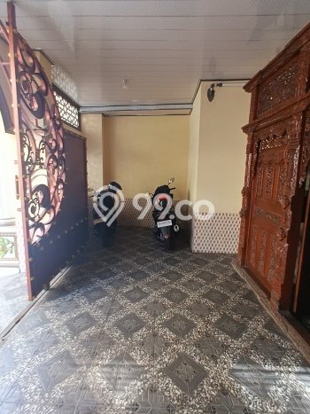 Unit Kost Dijual di Jebres dengan 70 Kamar Tidur & Luas Bangunan 1300m2 Unit Kost Dijual di Jebres dengan 70 Kamar Tidur & Luas Bangunan 1300m2