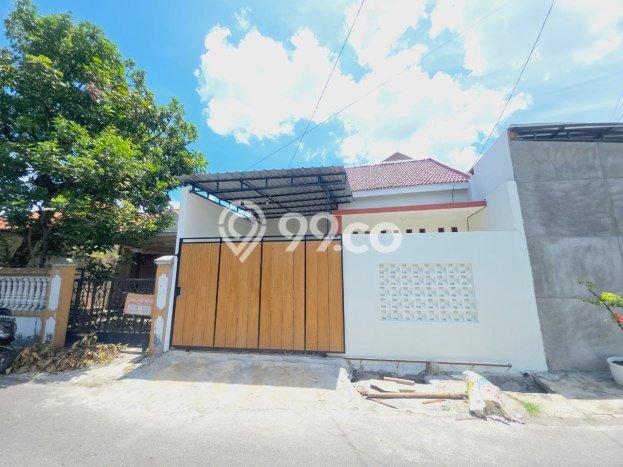For Sale Rumah 2 Kamar Lokasi Ideal Bagus dan Strategis di Banjarsari For Sale Rumah 2 Kamar Lokasi Ideal Bagus dan Strategis di Banjarsari