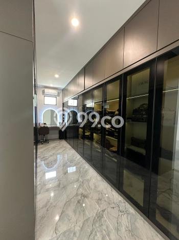 Dijual Rumah Mewah Elegan Dengan View Cantik di Tanah Kusir, Jakarta Selatan Dijual Rumah Mewah Elegan Dengan View Cantik di Tanah Kusir, Jakarta Selatan