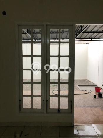 Dijual Rumah Premium dengan Fasilitas Sekitar Komplit di BSD, Tangerang Selatan Dijual Rumah Premium dengan Fasilitas Sekitar Komplit di BSD, Tangerang Selatan