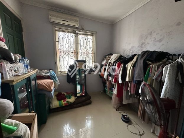 Dijual Rumah Premium dengan Fasilitas Sekitar Komplit di Karang Tengah, Tangerang Dijual Rumah Premium dengan Fasilitas Sekitar Komplit di Karang Tengah, Tangerang