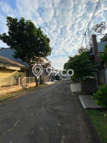 Dijual Rumah Luas Elegan Dengan View Cantik di Villa Melati Mas, Tangerang Selatan Dijual Rumah Luas Elegan Dengan View Cantik di Villa Melati Mas, Tangerang Selatan