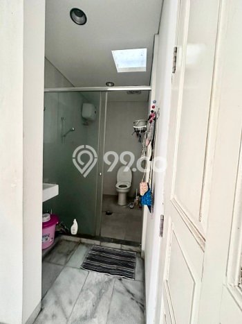 Rumah Eksklusif Siap Huni LT 108m2 di Kebon Jeruk, Jakarta Barat Rumah Eksklusif Siap Huni LT 108m2 di Kebon Jeruk, Jakarta Barat