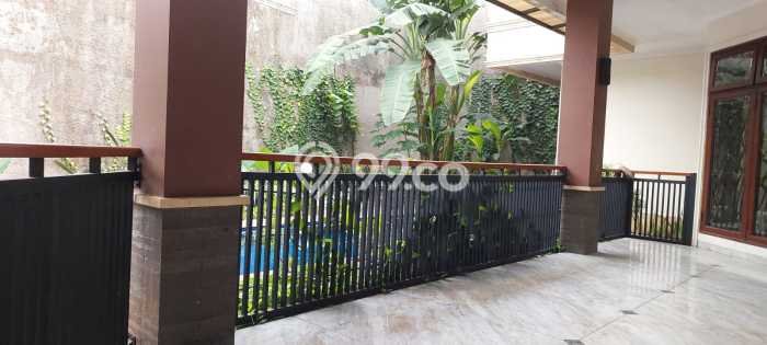 Hunian 6 Kamar Lengkap Disewakan di Kebayoran Baru Harga Kompetitif Hunian 6 Kamar Lengkap Disewakan di Kebayoran Baru Harga Kompetitif