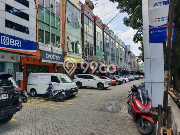Unit Ruko Dijual di Pasar Minggu Jakarta Selatan Luas Tanah 69m2, Luas Bangunan 195m2 Unit Ruko Dijual di Pasar Minggu Jakarta Selatan Luas Tanah 69m2, Luas Bangunan 195m2
