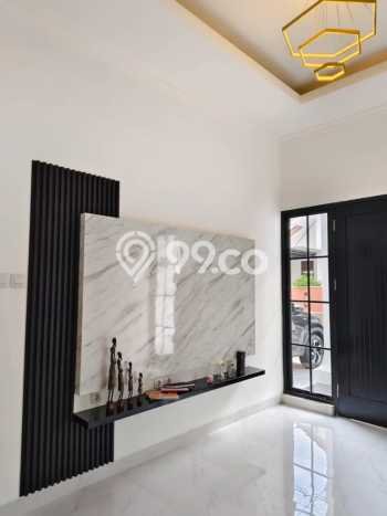 Rumah Modern 4 KT di BSD Griya Loka Tangerang Unfurnished Rumah Modern 4 KT di BSD Griya Loka Tangerang Unfurnished
