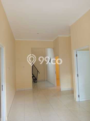 Dijual Hunian Rumah Terawat 4 Kamar di Galaxy, Bekasi Dijual Hunian Rumah Terawat 4 Kamar di Galaxy, Bekasi