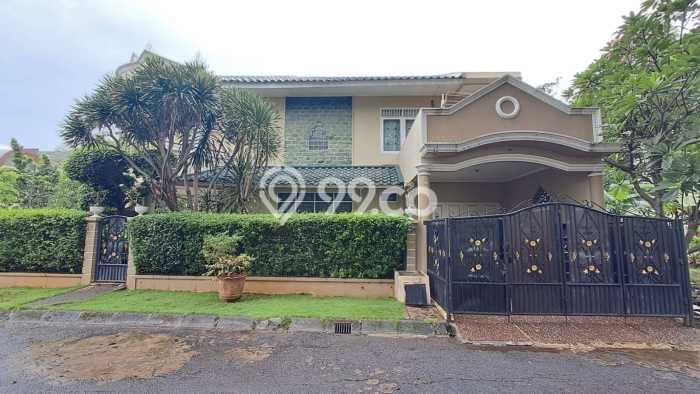 Rumah Eksklusif Dijual LT 260m2 di Cakung, Jakarta Timur Rumah Eksklusif Dijual LT 260m2 di Cakung, Jakarta Timur