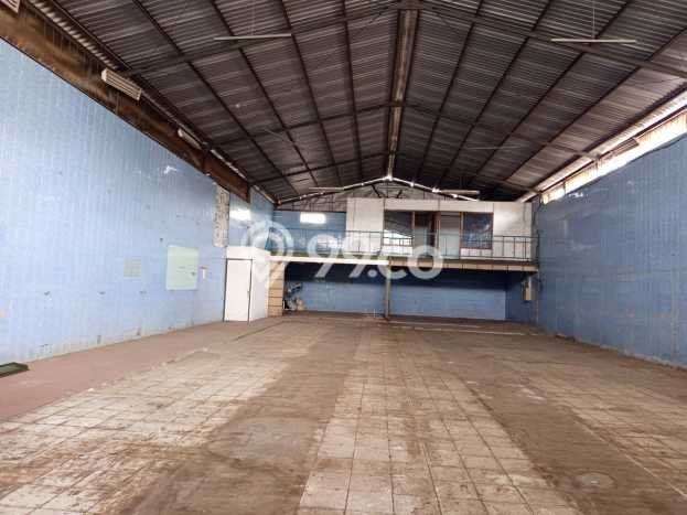 Unit Gudang Disewakan di Narogong di Area Ramai & Strategis Unit Gudang Disewakan di Narogong di Area Ramai & Strategis