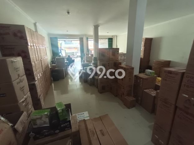 LOKASI PREMIUM! Ruko Kawasan Bekasi Timur, Luas 360m2m², Lokasi Niaga LOKASI PREMIUM! Ruko Kawasan Bekasi Timur, Luas 360m2m², Lokasi Niaga
