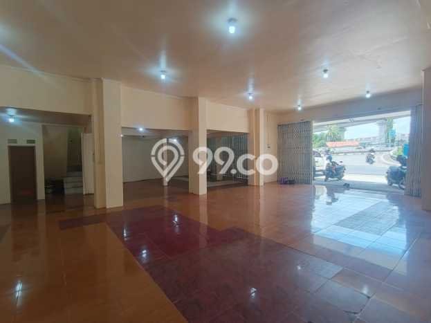 Ruko Disewakan di , Luas 180m2m², Lokasi Strategis, Siap Bisnis Ruko Disewakan di , Luas 180m2m², Lokasi Strategis, Siap Bisnis