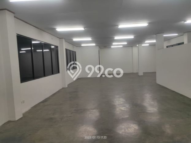 Gudang untuk Disewa di Pusat Bekasi Luas Bangunan 5824m2 Gudang untuk Disewa di Pusat Bekasi Luas Bangunan 5824m2
