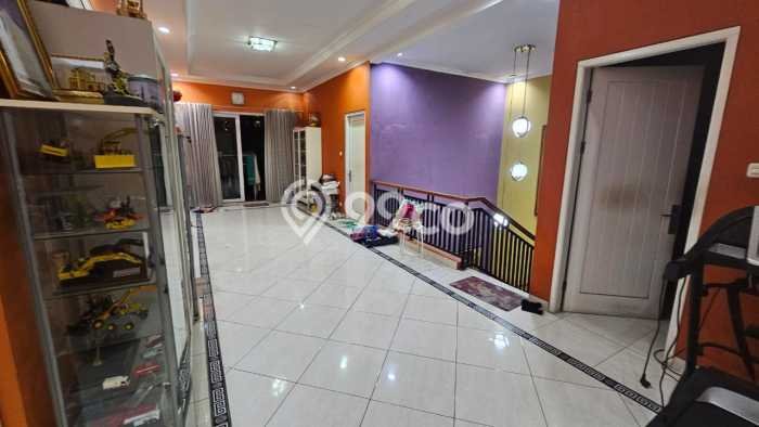 Hunian Elit LB 400m2 Siap Pakai Desain Elegan di Duri Kosambi, Jakarta Barat Hunian Elit LB 400m2 Siap Pakai Desain Elegan di Duri Kosambi, Jakarta Barat