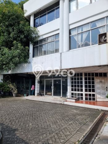 Unit Ruko Dijual di Jakarta Barat LT 64m2 & LB 192m2 Unit Ruko Dijual di Jakarta Barat LT 64m2 & LB 192m2
