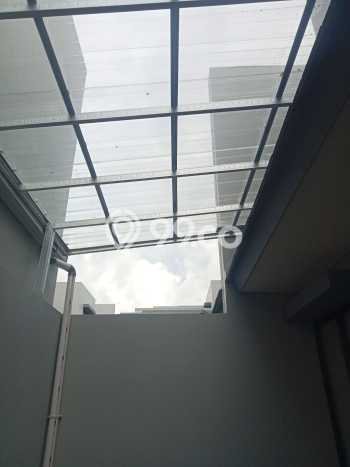 Disewakan Hunian Konsep Modern di Curug Tangerang dengan 5 Kamar Disewakan Hunian Konsep Modern di Curug Tangerang dengan 5 Kamar