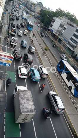 Area Ramai! Ruko Dijual di Gambir untuk Bisnis Luas Bangunan 1050m2 Area Ramai! Ruko Dijual di Gambir untuk Bisnis Luas Bangunan 1050m2