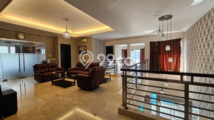 Dijual Rumah Luas Elegan Dengan View Cantik di Kota Wisata, Bogor Dijual Rumah Luas Elegan Dengan View Cantik di Kota Wisata, Bogor