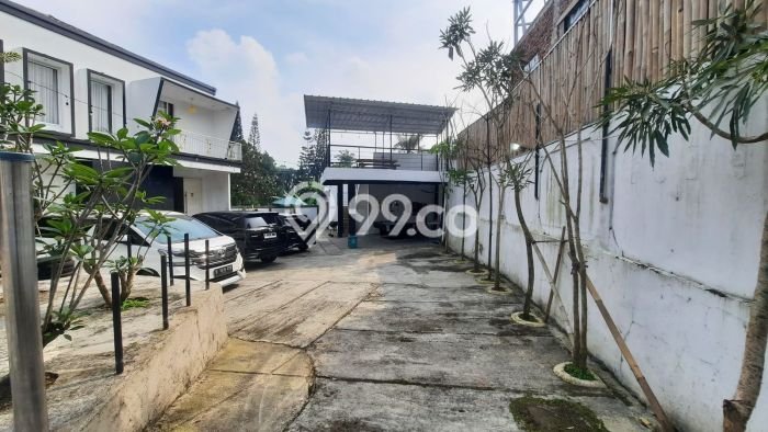 Vila Berkualitas Kawasan Cisarua, Dimensi 1600m2m², Lokasi Strategis dengan akses bagus Vila Berkualitas Kawasan Cisarua, Dimensi 1600m2m², Lokasi Strategis dengan akses bagus