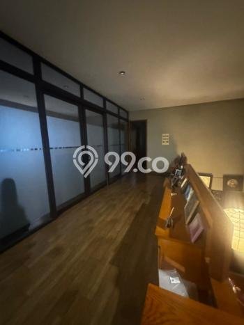 Hunian Elit LB 240m2 Siap Pakai Desain Elegan di Legenda Wisata, Bogor Hunian Elit LB 240m2 Siap Pakai Desain Elegan di Legenda Wisata, Bogor
